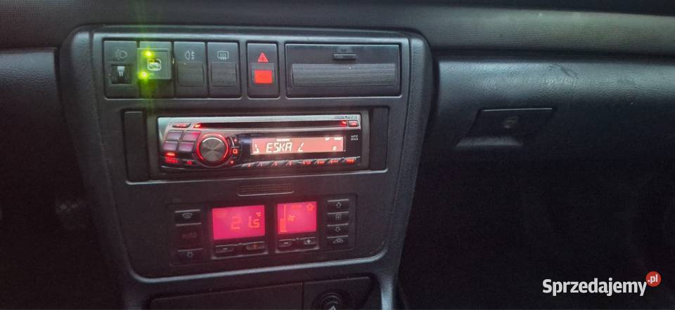 Audi a4 b5 kombi 18blpg klima hak czarny Rutki-Kossaki sprzedam