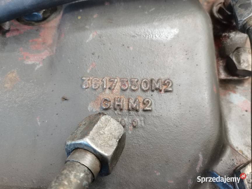 Środek mostu Claas Ares 630 RZ