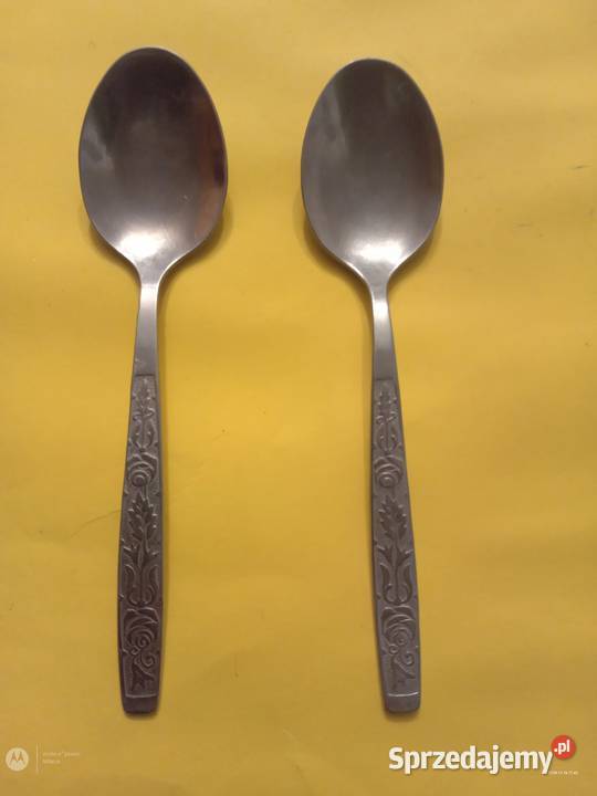 Sprzedam 2 łyżeczek z motywem róży z PRL Przybory kuchenne Bukowno