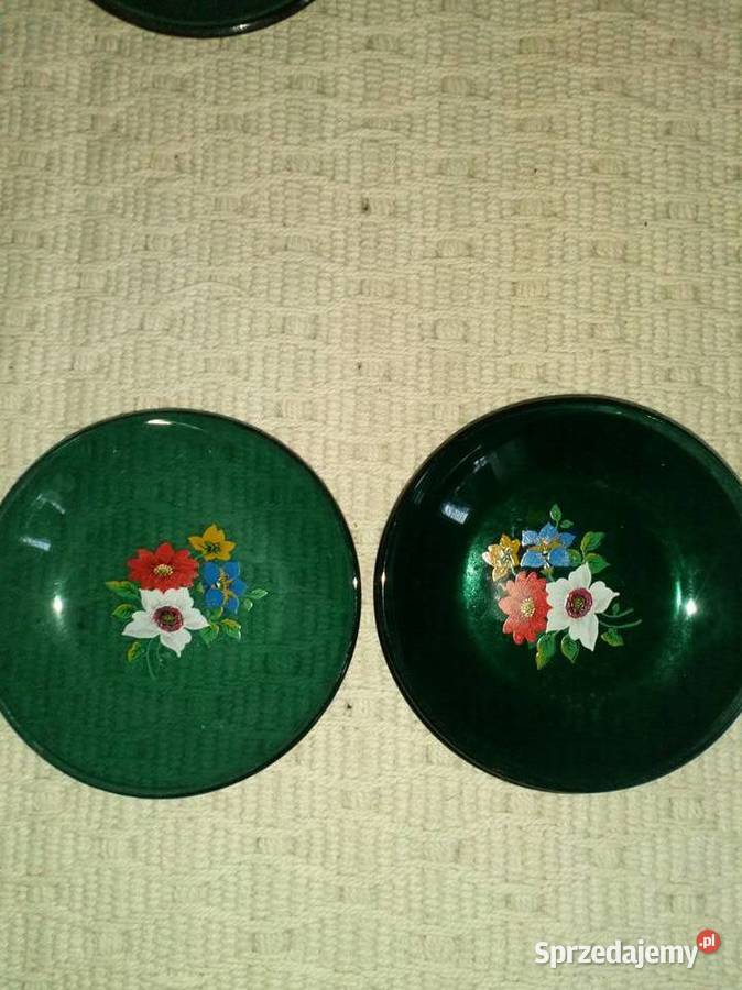 Talerzyki szklane deserowe