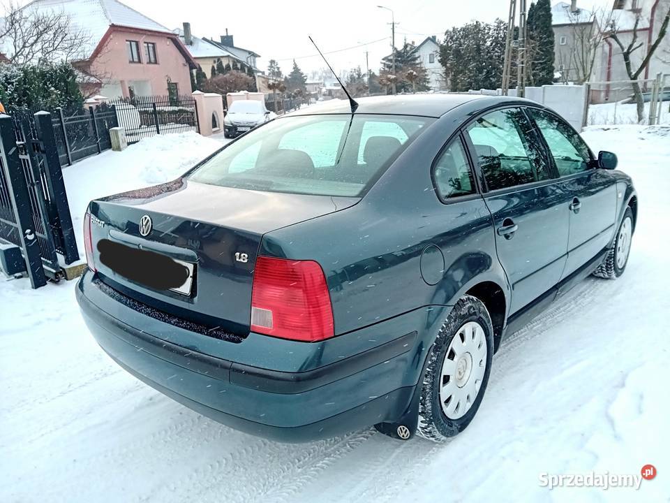 Volkswagen Passat B5 18 125 Climatronic Sedan 1781cm3 Samochody osobowe Raciąż