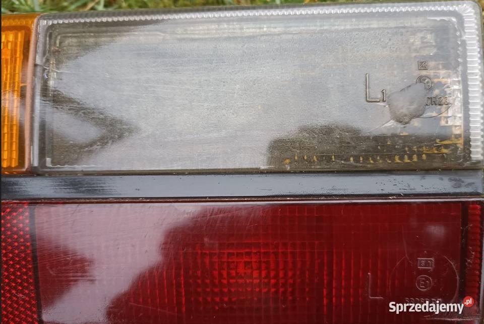 LAMPA LAMPY TYŁ TYLNE AUDI 80 B1 Oświetlenie mazowieckie Wilga sprzedam