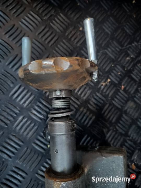 Konik do malej tokarki sprzedam