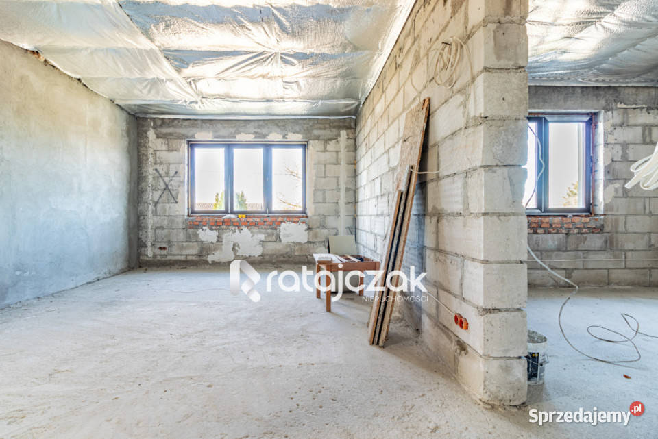 Dom wolnostojący do sprzedania Starzyno 678m2 asfalt sprzedam