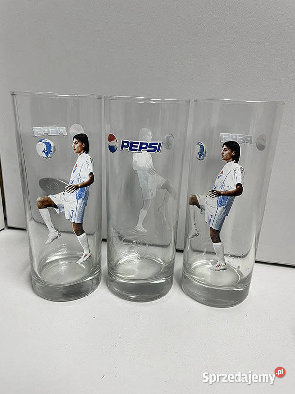 Szklanka kolekcjonerska PEPSI z pilkarzem 03l Kielce