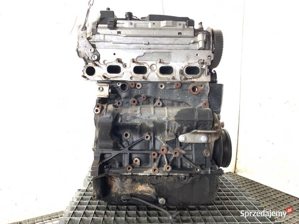 SILNIK VW 20 150 CRL PASSAT B8