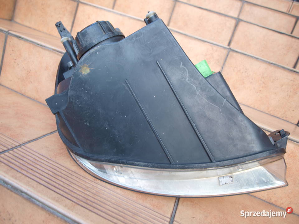 Ford Fiesta Mk6 lampa lewa przód zwykła 2002 lewe Kalisz