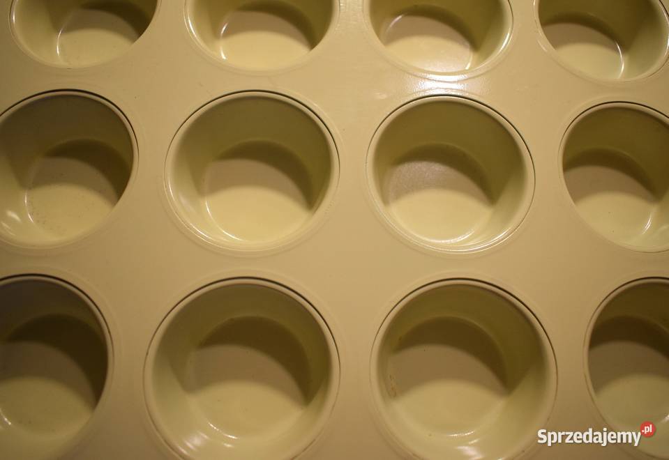 Blacha do pieczenia muffinek jakość produktu z Chełmno sprzedam