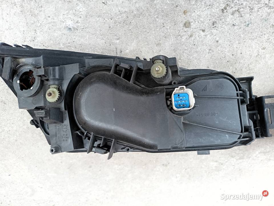 Lampy przód Ford Mondeo MK3 podkarpackie Tarnobrzeg