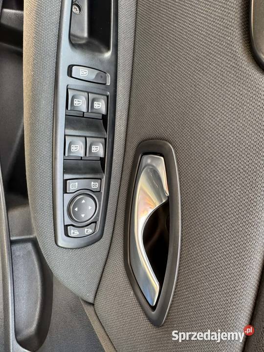 Renault Grand Scenic III 14 16V TCE Expression