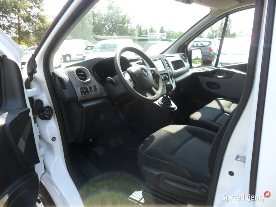 Renault Trafic 16cdti długi serwisowany serwisowany w ASO kujawsko-pomorskie sprzedam