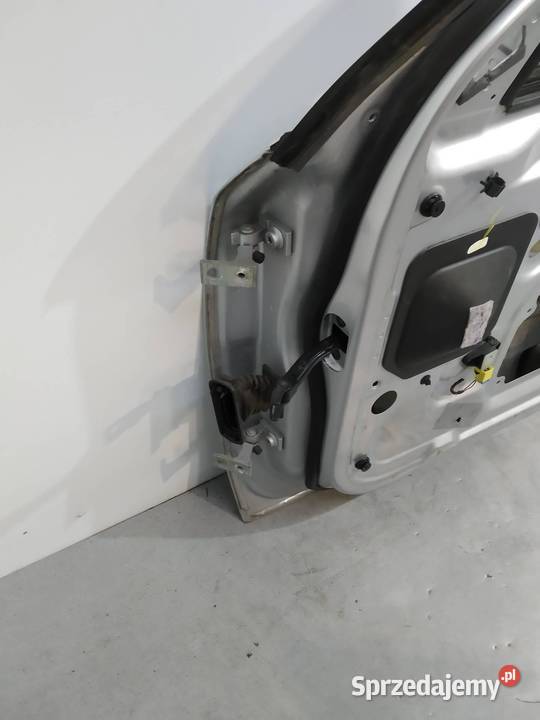 DRZWI PRAWE PRZÓD LA7W Skoda Superb II 20082015