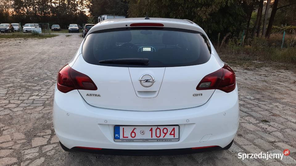 Opel Astra 17 CDTI Alu Nawigacja Klima sprawna Rok produkcji 2012