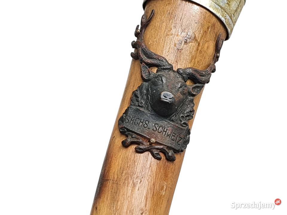 Stara piękna drewniana laska ręcznie rzeźbiona