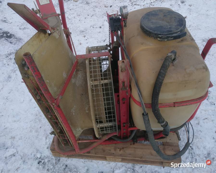 Opryskiwacz sadowniczy 200L zawieszany z kolumna Urzędów