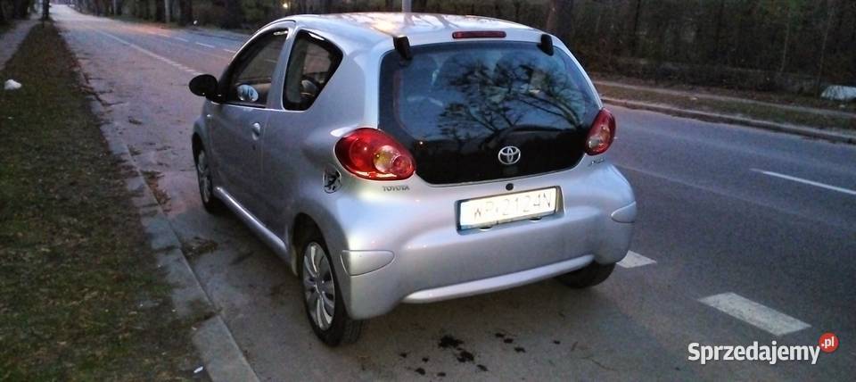 TOYOTA Aygo z klimatyzacją kupiony w Polsce Zgierz
