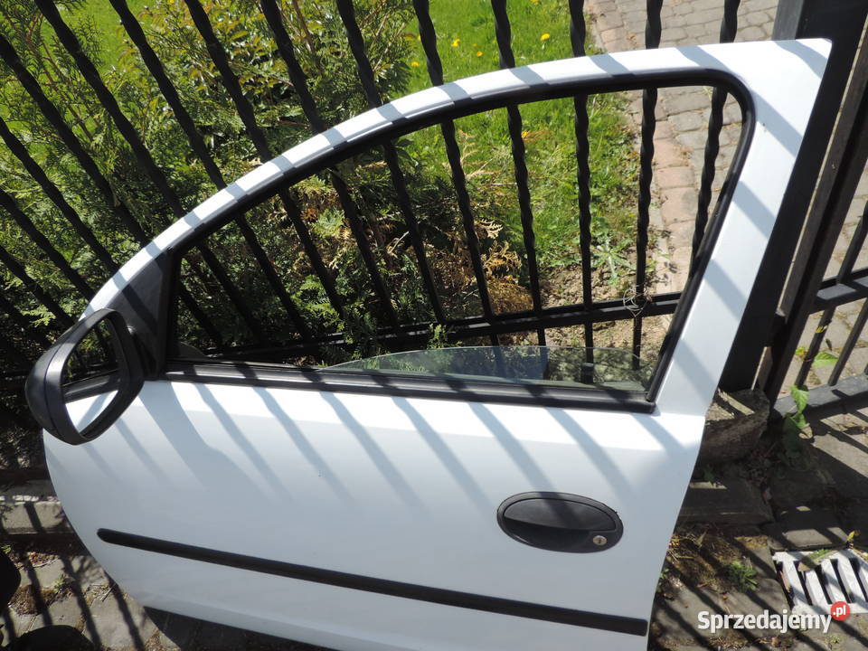 DRZWI LEWY PRZÓD OPEL CORSA C 5D sprzedam