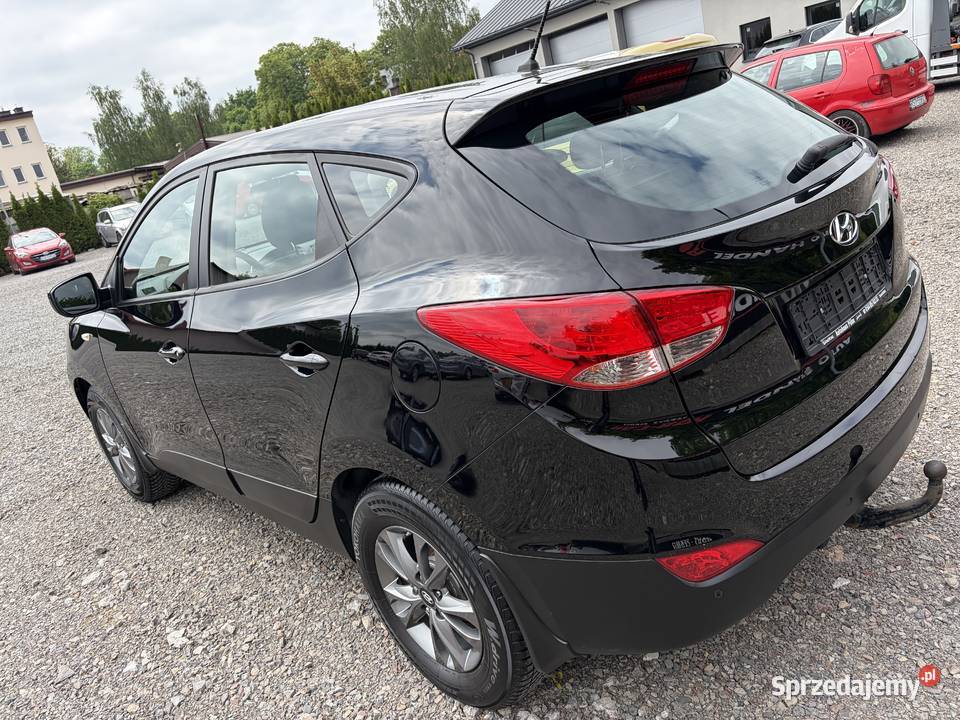 Hyundai ix35 ładny bez rdzy Niemcy benzyna hak Trześń sprzedam