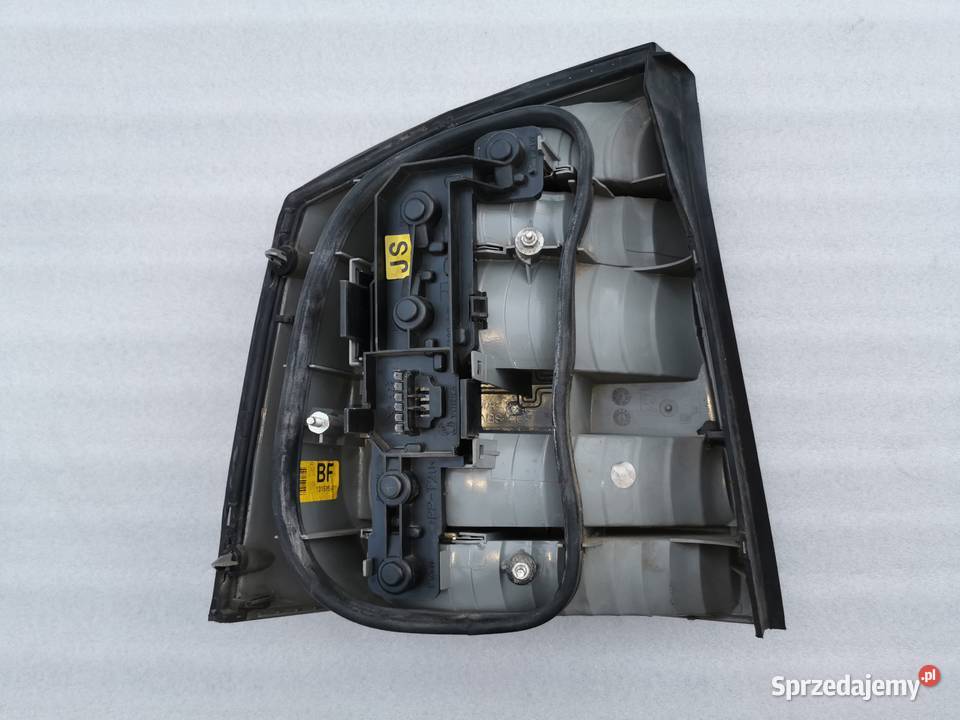 Lampa Prawy Tył Tylna Prawa Opel Vectra C GTS Wyszków