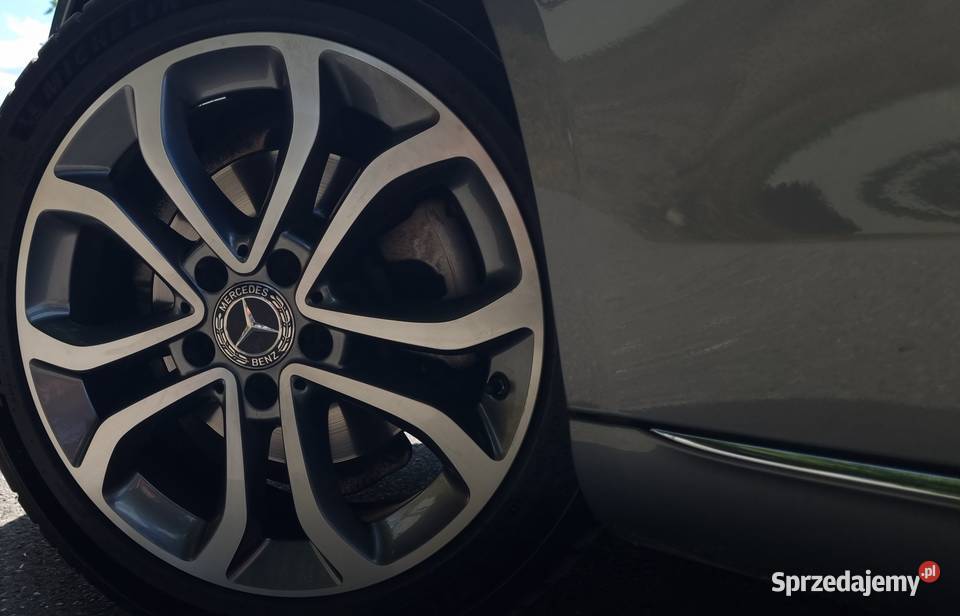 Mercedes C W205 SALON 100 BEZWYPADKOWY Niski nieuszkodzony
