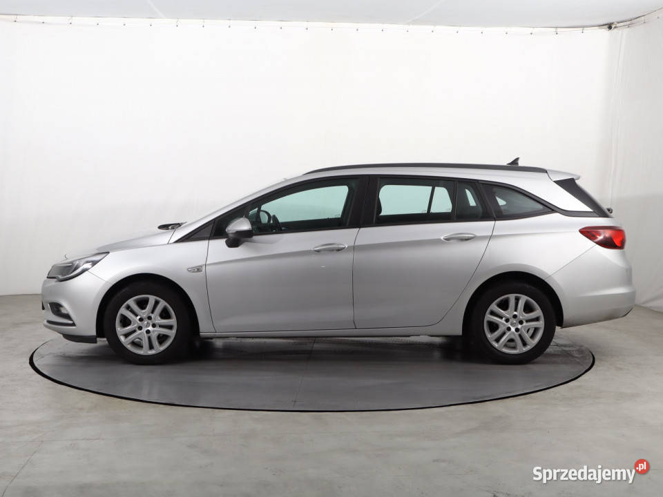 Opel Astra 16 CDTI pełny VAT