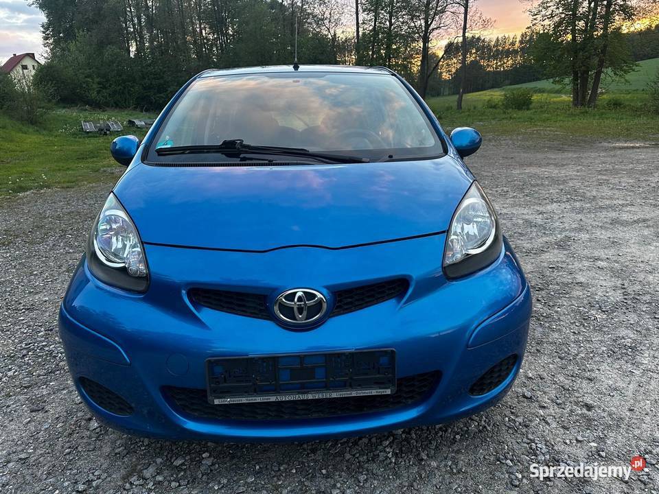 PIĘKNA TOYOTA AYGO 10 BENZYNA 68 2009r NISKIE Łękawica