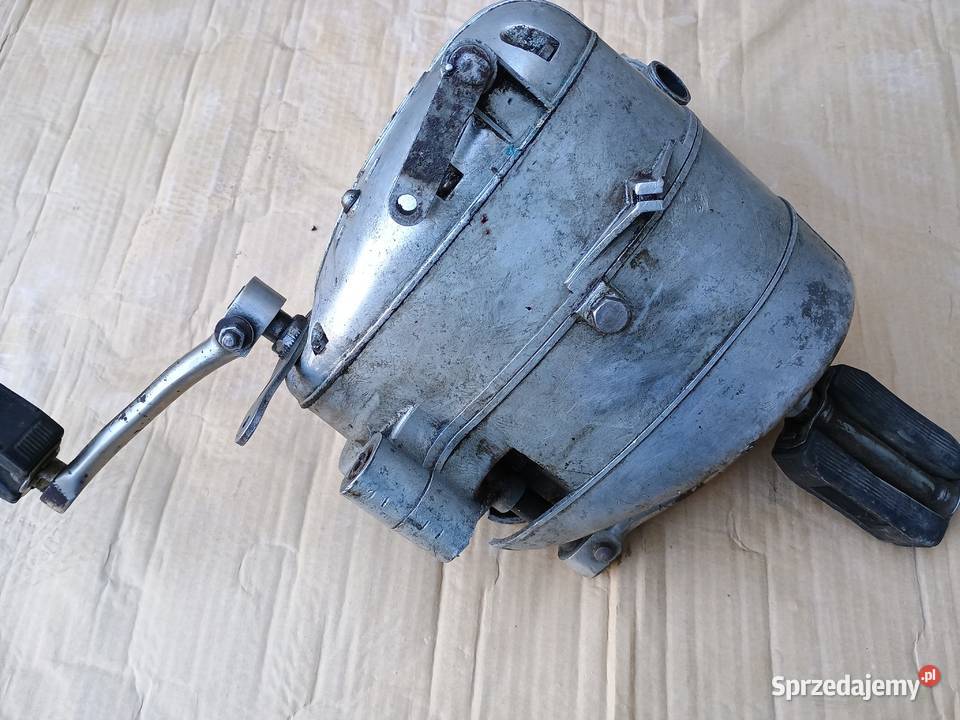 Komar silnik zabytkowy Kurzętnik