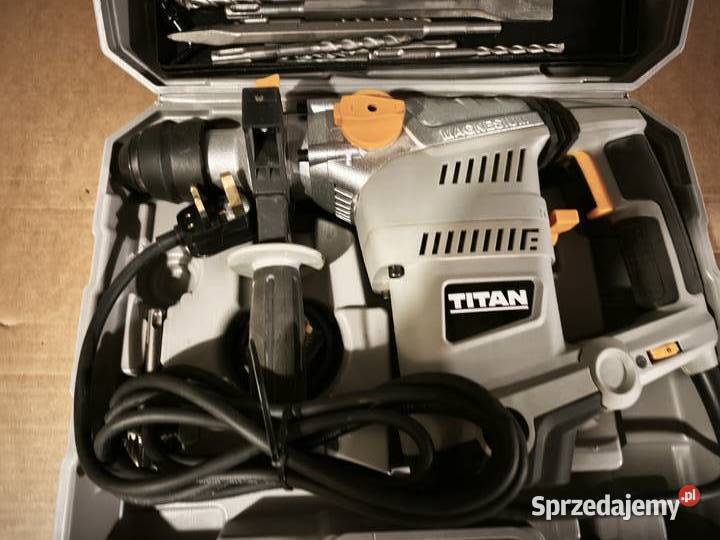 Młot udarowy SDS Titan 1500W 5J Walizka wiertła
