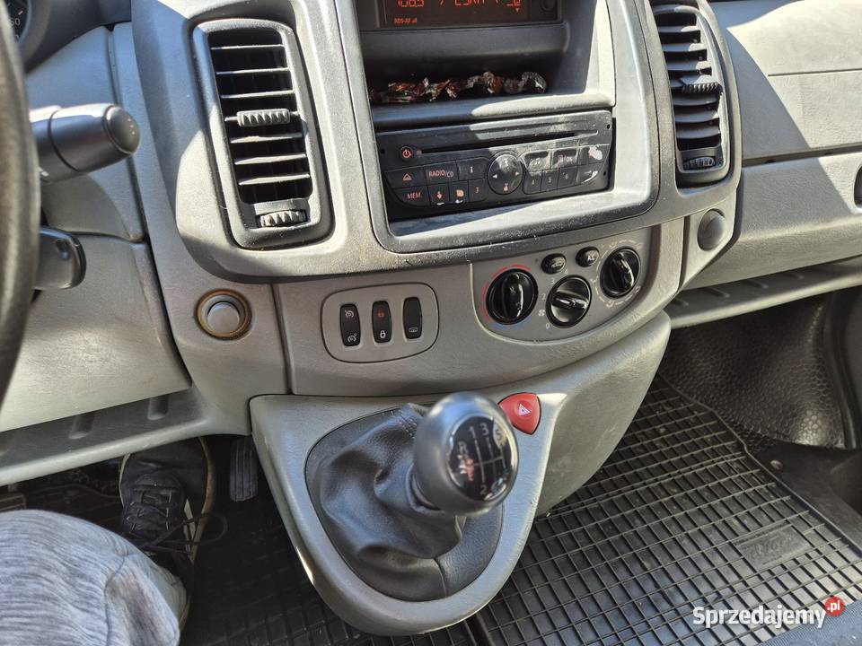 Renault trafic brygadowka ASR (kontrola trakcji) Pionki