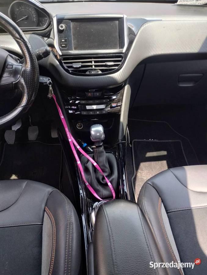 Sprzedam Peugeot 2008 16bluhdi niski przebieg Ustroń