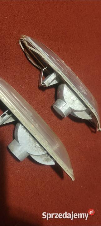 Komplet Orginalnych kierunkowskazów do BMW x3 Kielce