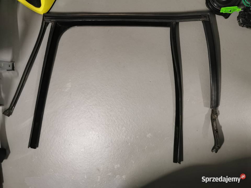 Bmw x1 f48 uszczelka ramka szyby lewy tył sprzedam