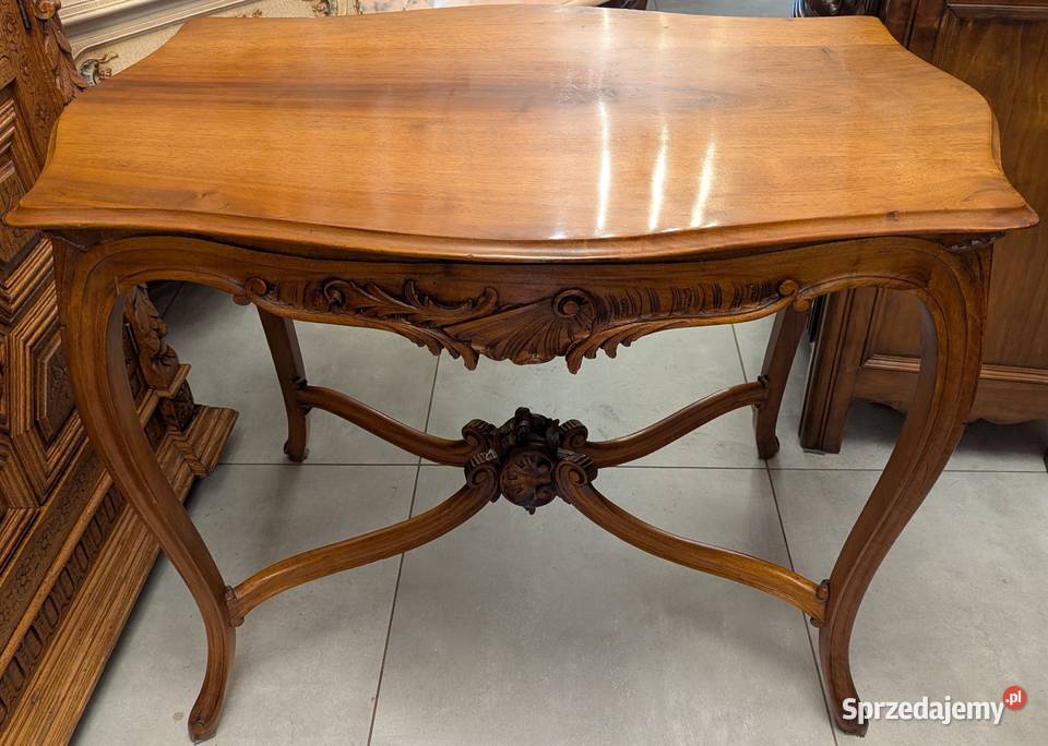 Piękny orzechowy nieduży stół ludwikowskisklep Dąbrowa Górnicza