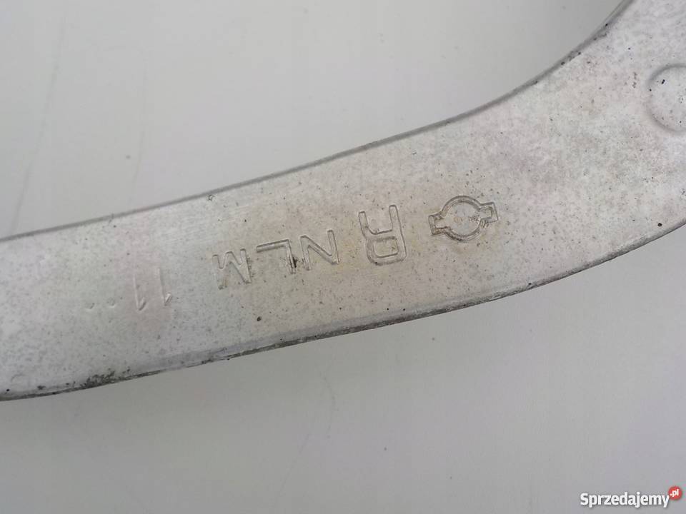 WAHACZ GÓRNY PRZÓD PRAWY LEWY INFINITI Q50