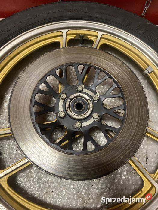 Suzuki GSX 400 przednie koło felga ośka opona