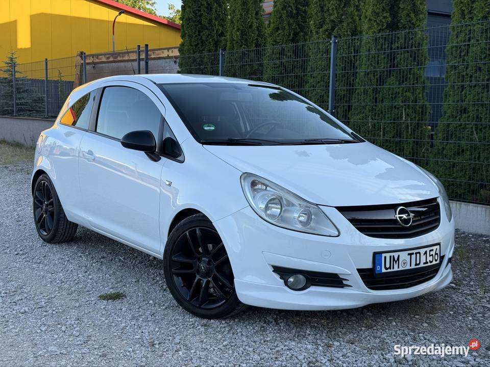 Opel Corsa D 14 16V 2010r Sport OPC Line Rok produkcji 2010 Łódź