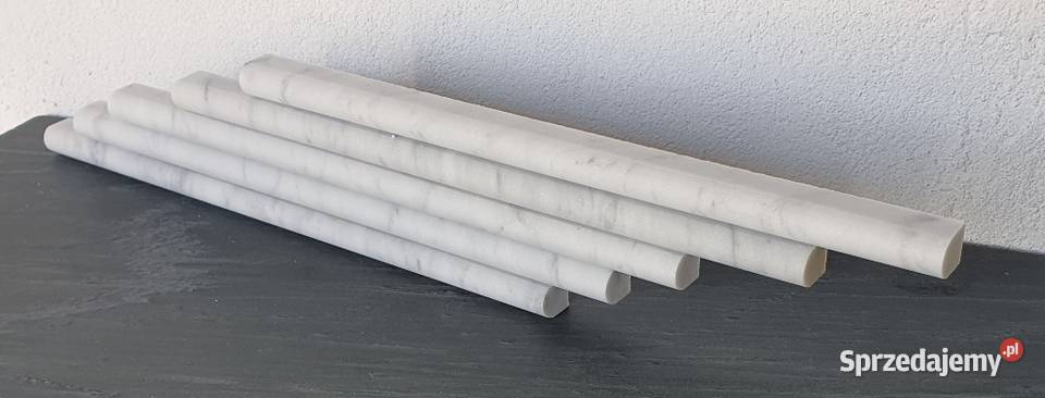 Wałek marmurowy ozdobny Bianco Carrara matowy