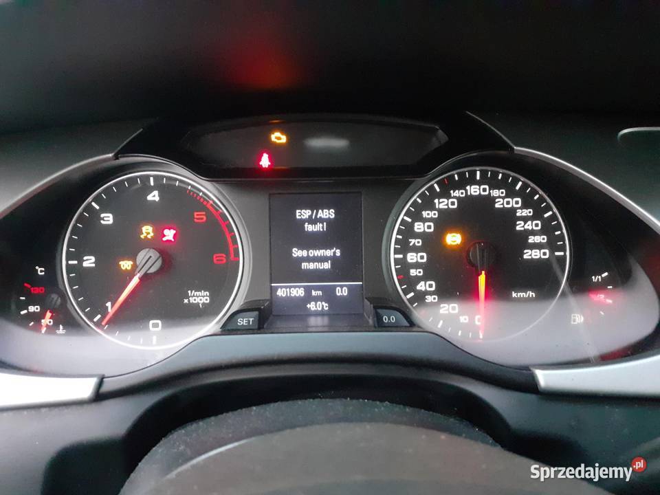 LICZNIK AUDI A4 B8 20 TDI CAGA 8K0920930D