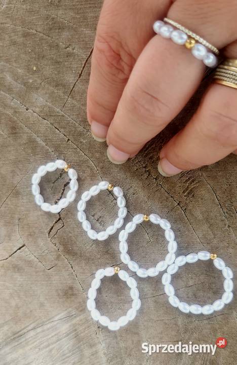 Nowy pierścionek perełki i stal chirurgiczna Gdańsk