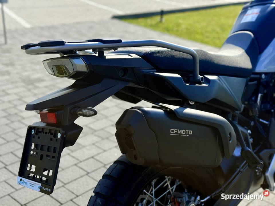 MOTOCYKL TURYSTYK CF MOTO MTX 1000 BIAŁOSZARY bagażnik