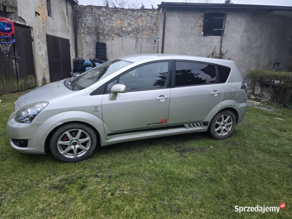 Toyota Corolla Verso 22 177 koni 2008 r I Orzech