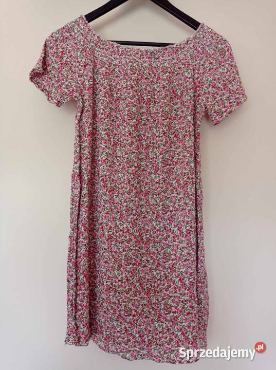 Letnia sukienka w kwiatki Kwiatki