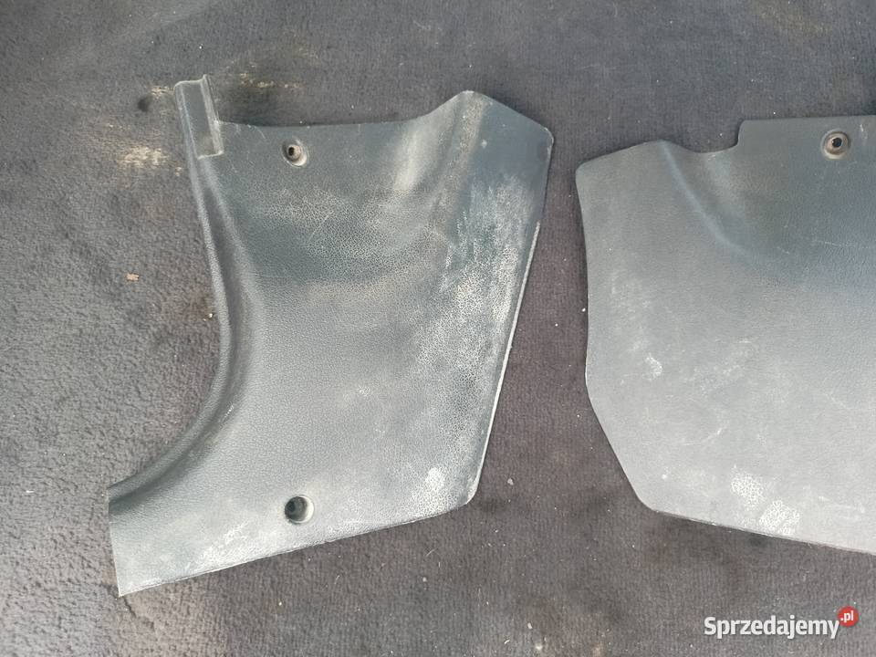 Audi A4 B5 Osłony Progu Wewnętrznego Trójkątne