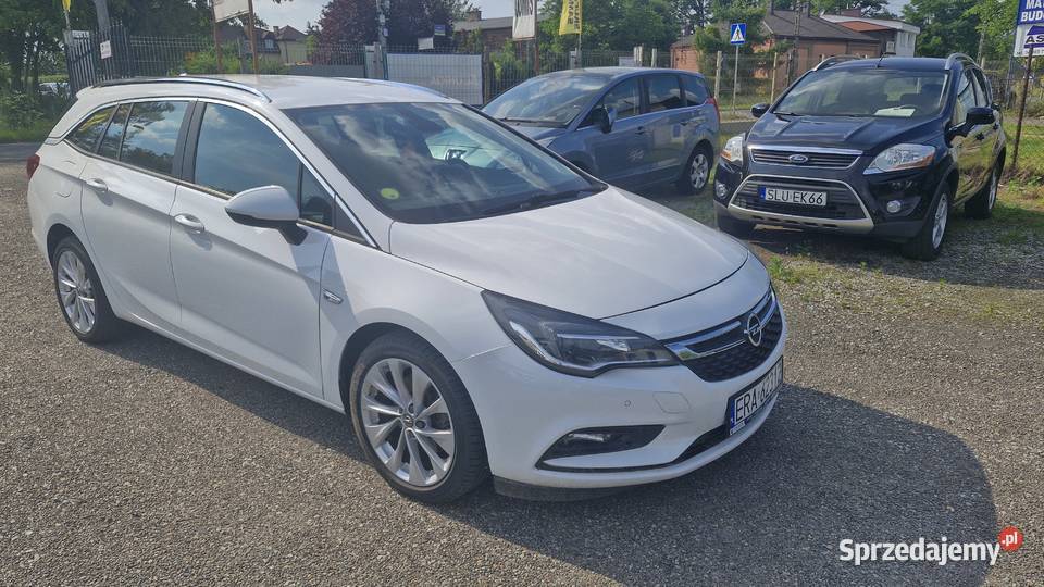 Opel ASTRA SPORTS TOURER 16 BENZYNA 110 światła LED Częstochowa sprzedam