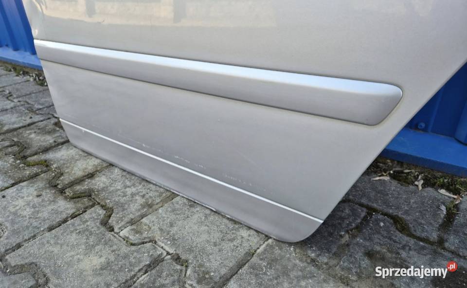 24 DRZWI TYŁ LEWY TYLNE LEWE AUDI A4 B6 SEDAN osobowe Działoszyce