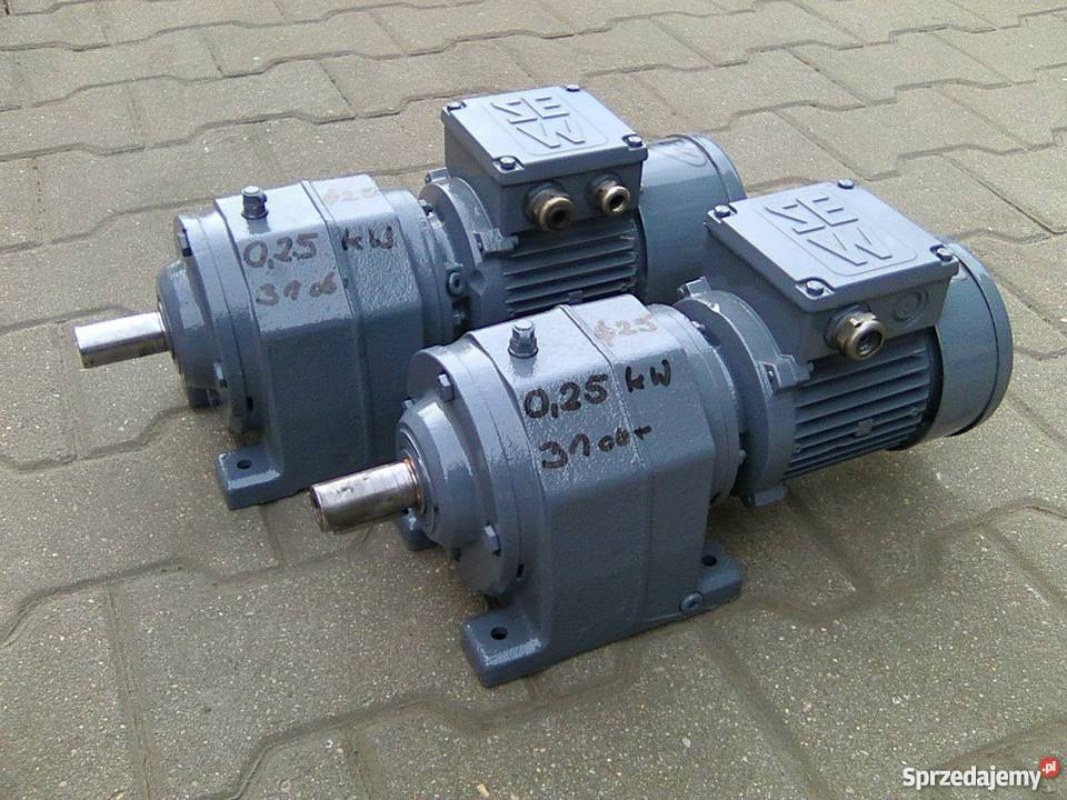 Motoreduktor 075 kW 66 obr 3faz Leszno
