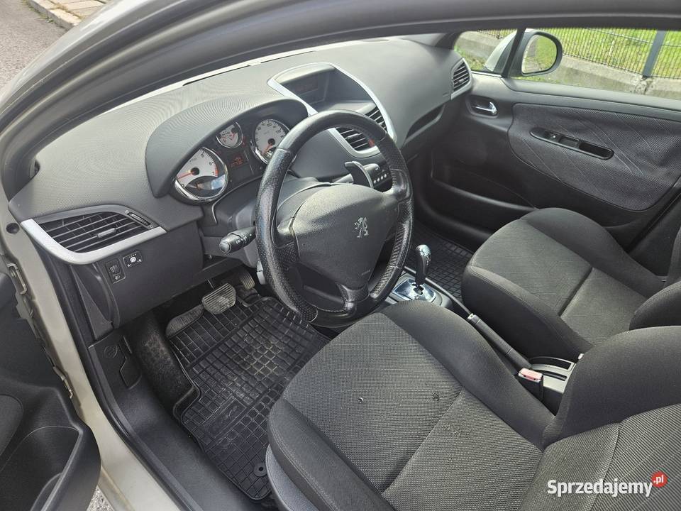 Peugeot 207 14 benzyna gaz lpg automat hak klima elektryczne szyby małopolskie Kraków