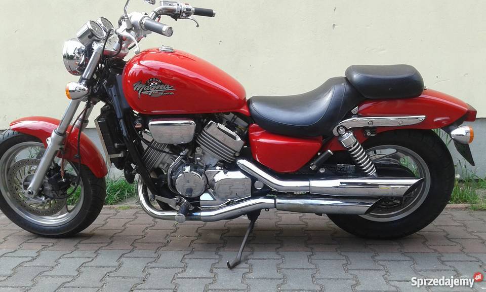 Honda magna vf 750 Stan nieuszkodzony Piotrków Trybunalski