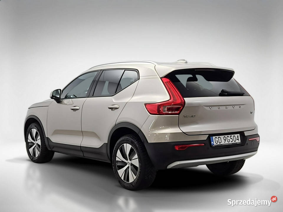 Volvo XC 40 Core aut Z Polskiego Salonu Faktura ASR (kontrola trakcji) Warszawa