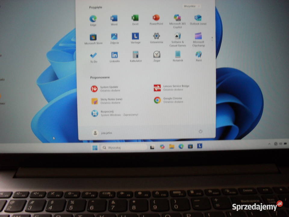 Lenovo i51135G7 8GB 512 GB SSD Lublin